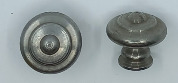 Bouton fer16.168  Mouluré, naturel, diamètre 15 à 38mm