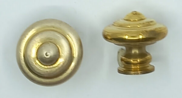 Bouton laiton 14.168  Mouluré, poli, diamètre 15 à 38mm