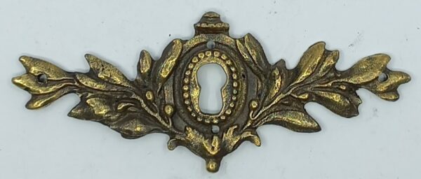 Entrée laiton 20.504.1 bronze patiné,  27x117mm, Louis XVI.