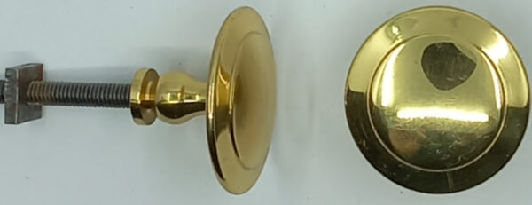 Bouton laiton 14.163.1  rustique, poli, diamètre 29mm, avec T/F M4