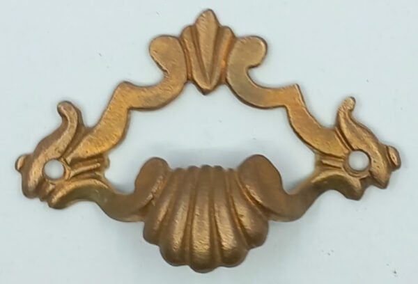 Poignée laiton 24.529.1  bronze Ls XIV, patiné, dim. 80x50mm.