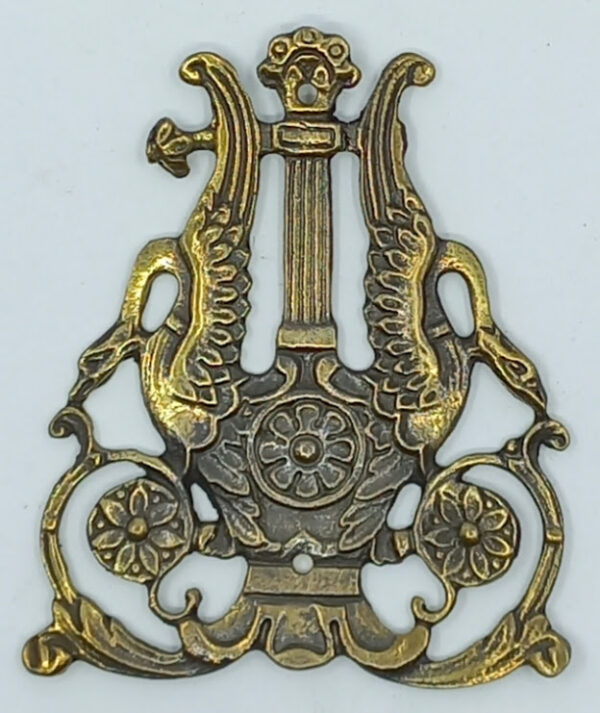Lyre, bronze 30.518.1  Empire, patiné, dim. 62x76mm.
