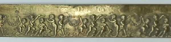 Bordure laiton 30.109.1  Empire, dim. 21x2mm, prix par cm'.