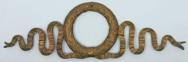 Motif, couronne, bronze 30.555.1  Empire, patiné, dim. 310x100mm. H