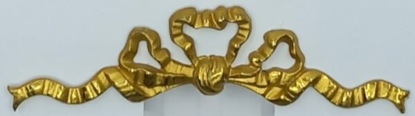 Motif, bronze, 30.456 Louis XVI, ruban, poli, 75x21 ou 90x23mm, avec 2 pattes de fixation à l'équerre.