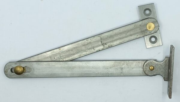 Compas  60.303  en fer brut, pour abatant, dim. 250 - 300 - 350mm, axe/axe, fer plat 15x2mm.
