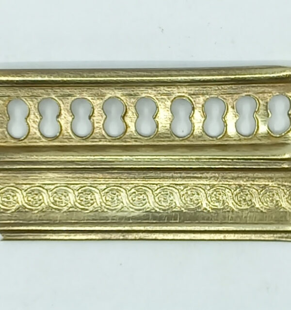 Moulure bronze 30.121.1 Galerie 33mm, petit 8, brut, prix par cm'.
