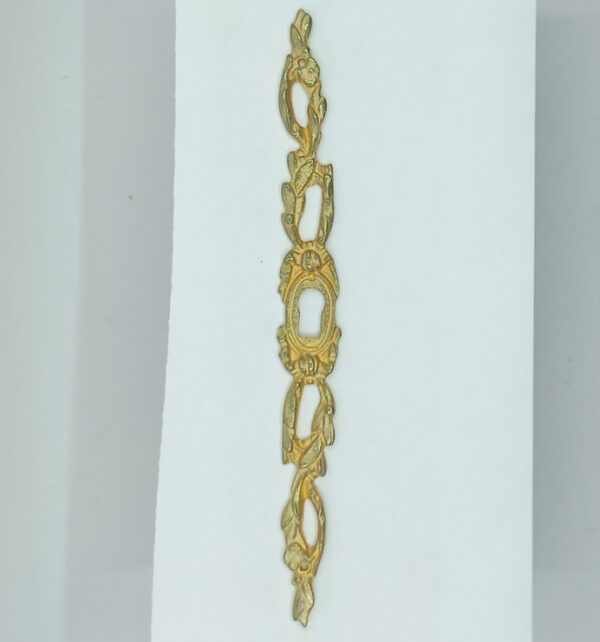 Entrée laiton 20.552.1 bronze, poli, Louis XVI, dim. 160x15mm.