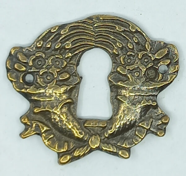 Entrée laiton 20.653.1 bronze patiné, 37x45mm, Empire.