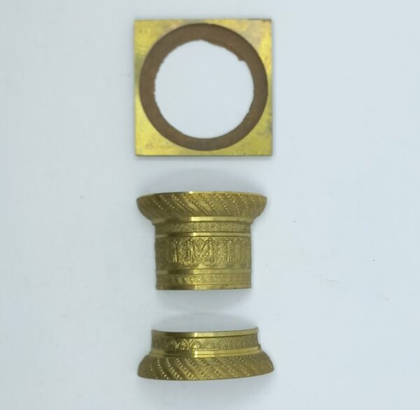 Colonne Empire, 30.573 / C= Chapiteau / E= embase / T= tailloir . Seulement sur commande.