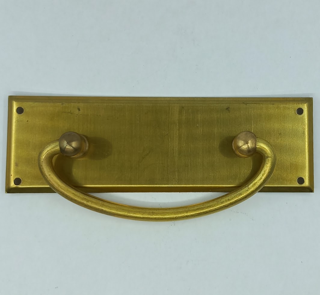 Poignée laiton 24.860.1 brut, embouti, dim. H48x110mm, Louis Philippe.