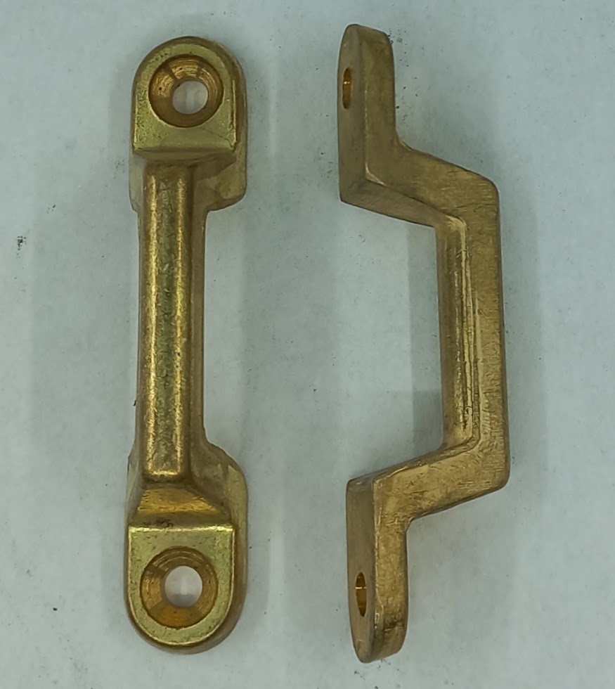 Poignée laiton 24.865.1 poli, dim. 68x13mm, hauteur 17mm, Louis Philippe.